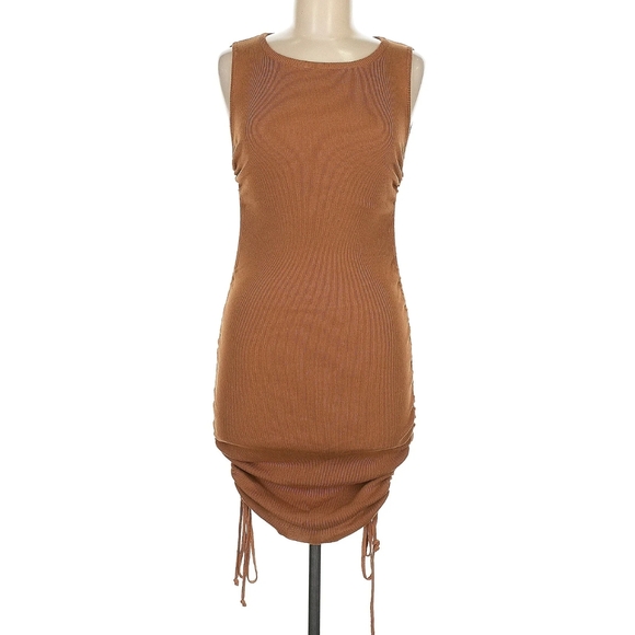 Lioness Dresses & Skirts - Lioness Tan Knit Midi Dress
